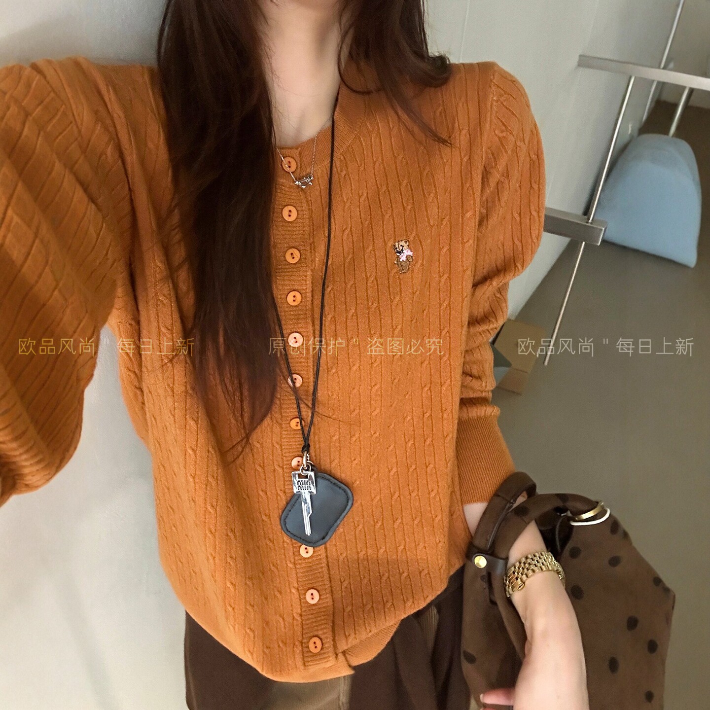 小熊刺绣麻花纹针织开衫女欧洲站