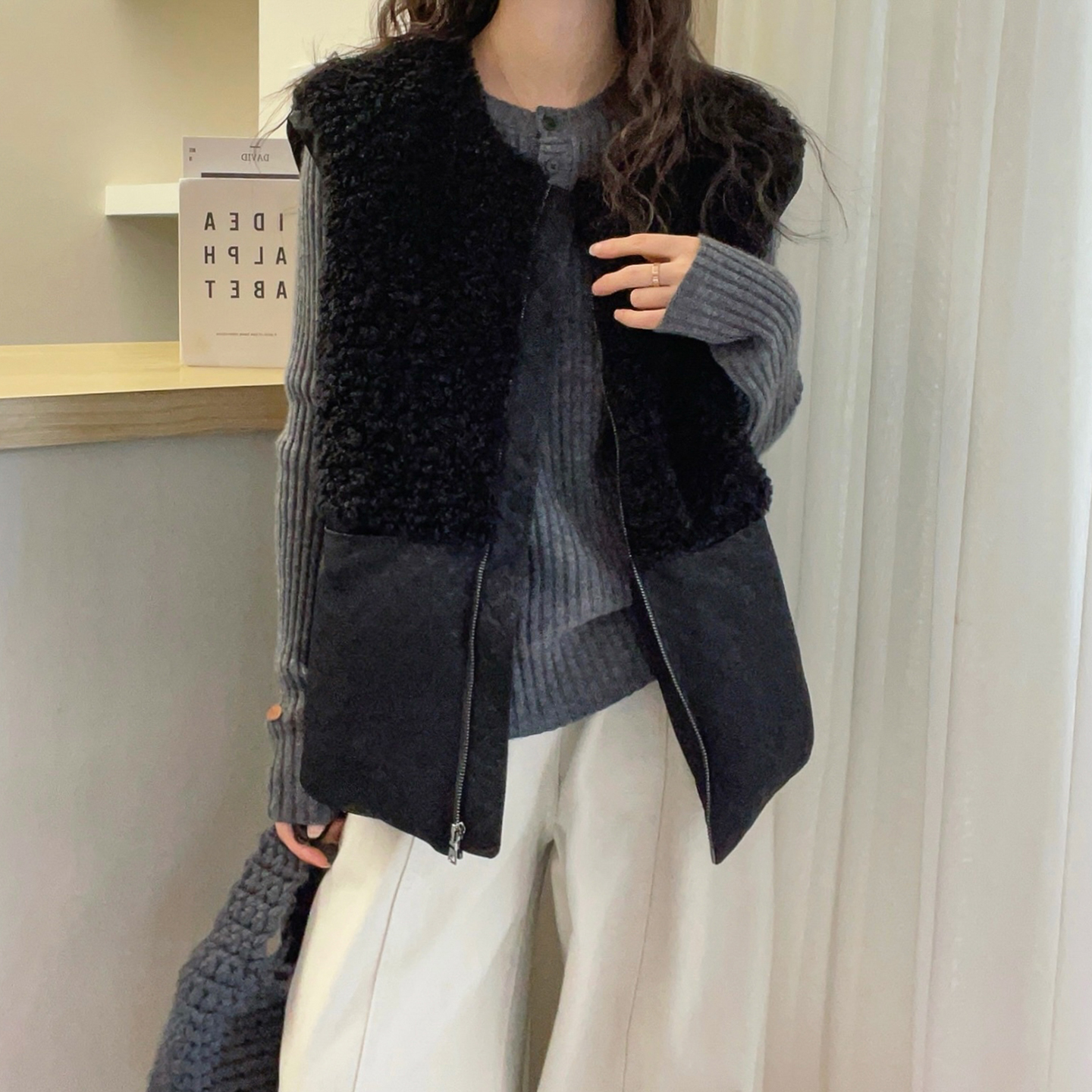 羊羔毛拼接羽绒服马甲女欧货外套