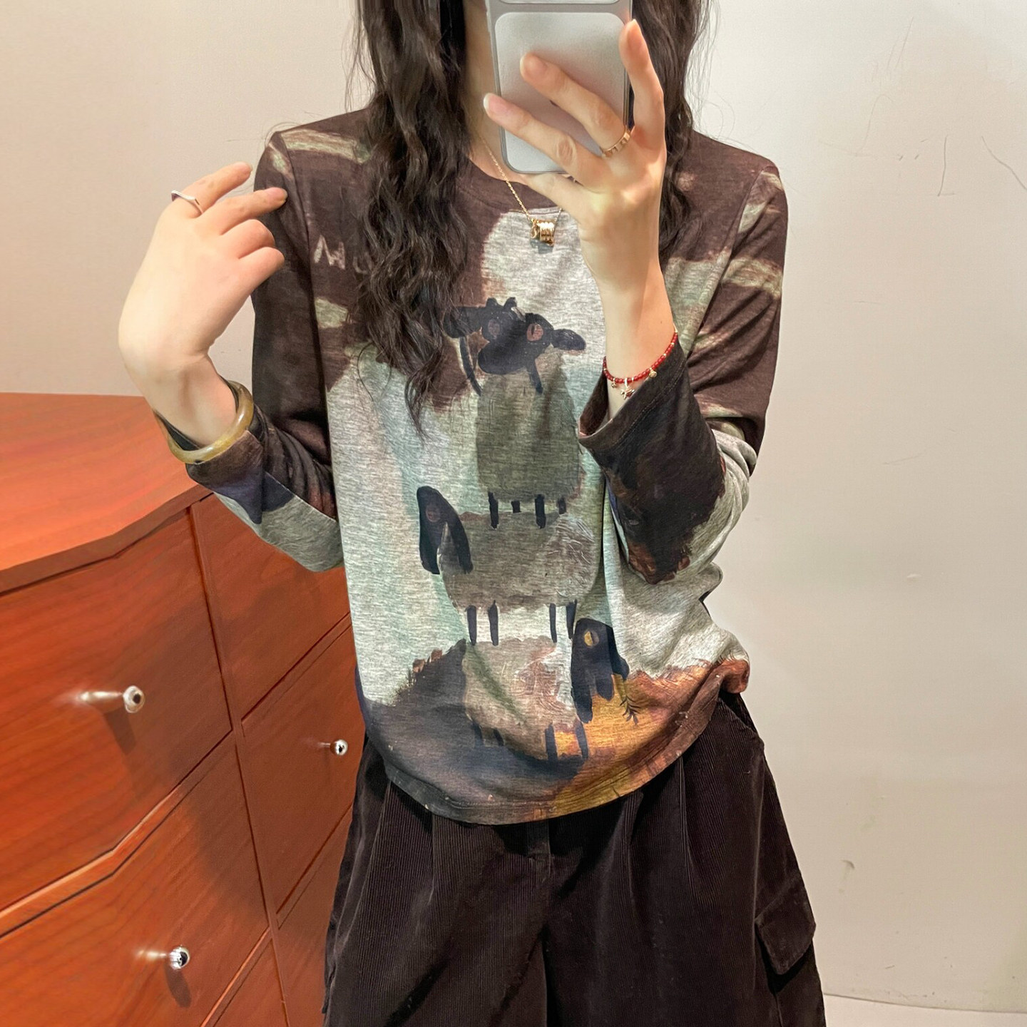 小羊印花面膜长袖T恤女欧货上衣