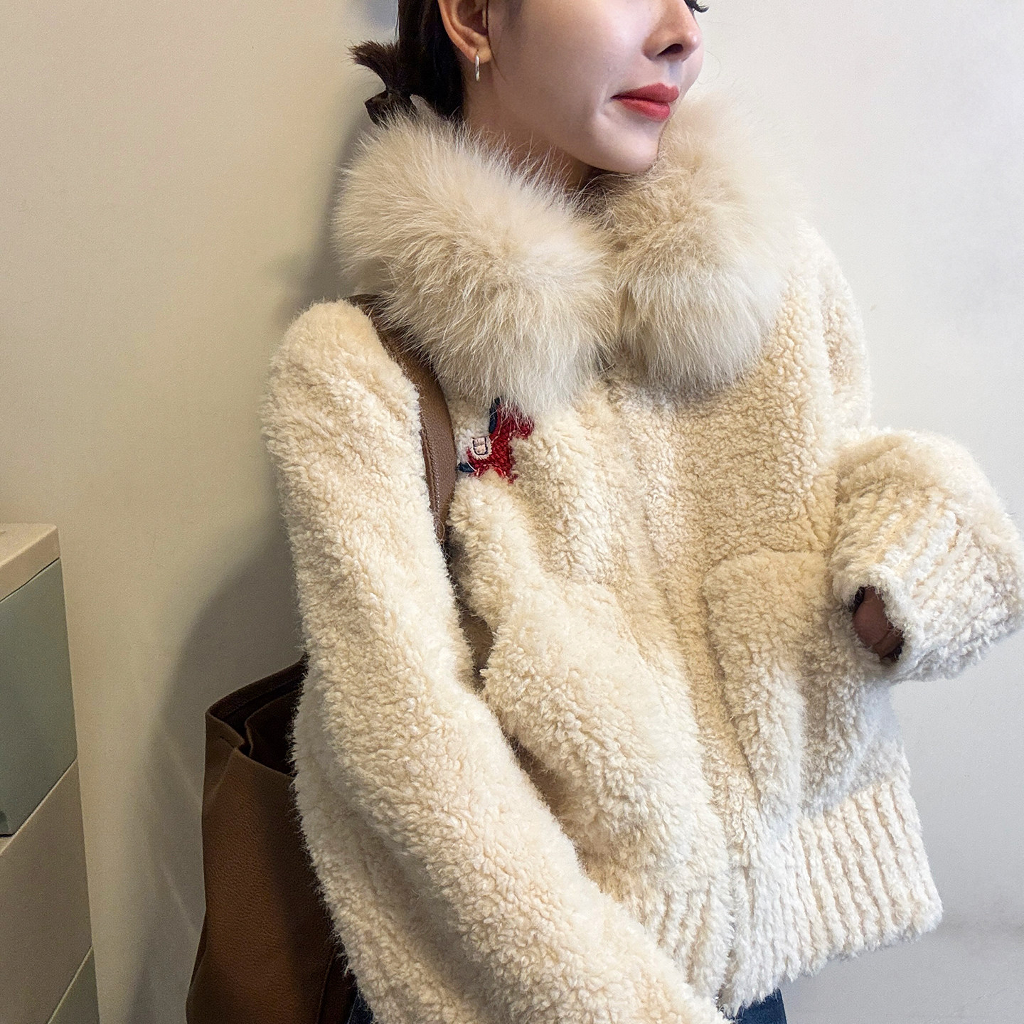 小马刺绣狐狸毛领羊羔毛皮草外套女欧洲站2025冬装新款欧货女装潮