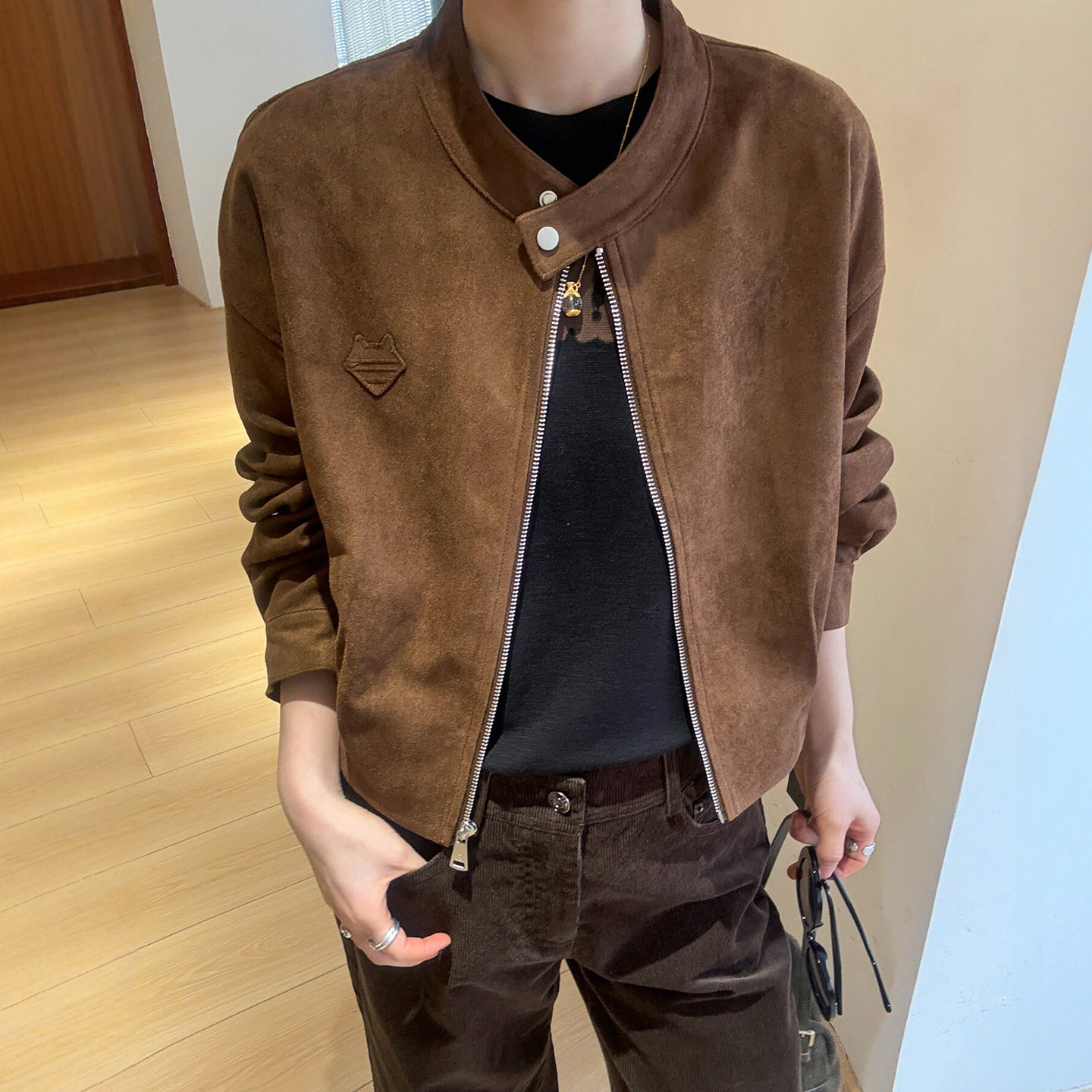 复古立领麂皮绒棒球服外套女欧货