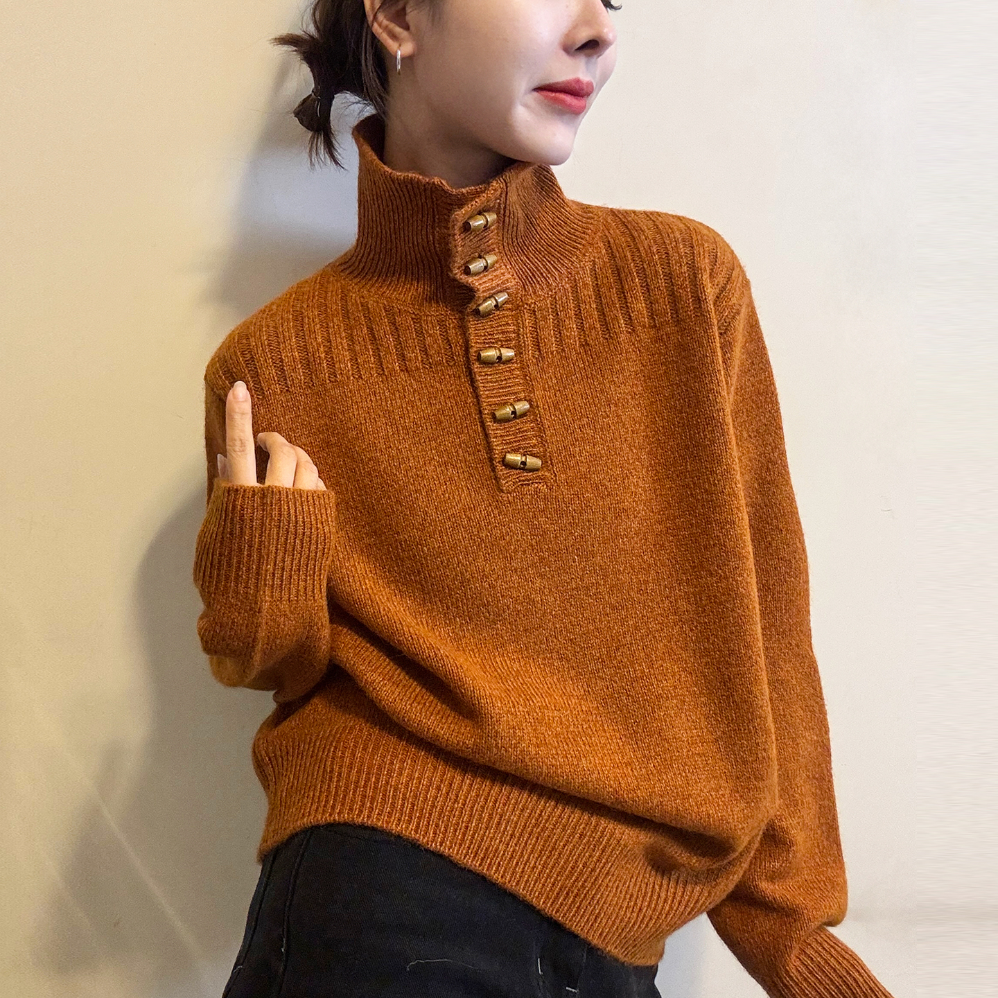 牛角扣高领细羊毛针织衫女欧洲站