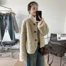 潮 欧货女装 牛角扣羊羔毛皮毛一体皮草短外套女欧洲站2025冬装 新款