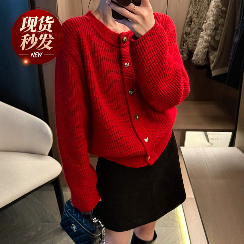 重工纽扣羊绒针织开衫女欧洲站2025冬装新款欧货女装毛衣短外套潮,女装/女士精品,毛针织衫,淘宝优惠券,粉丝福利购,淘宝优惠卷