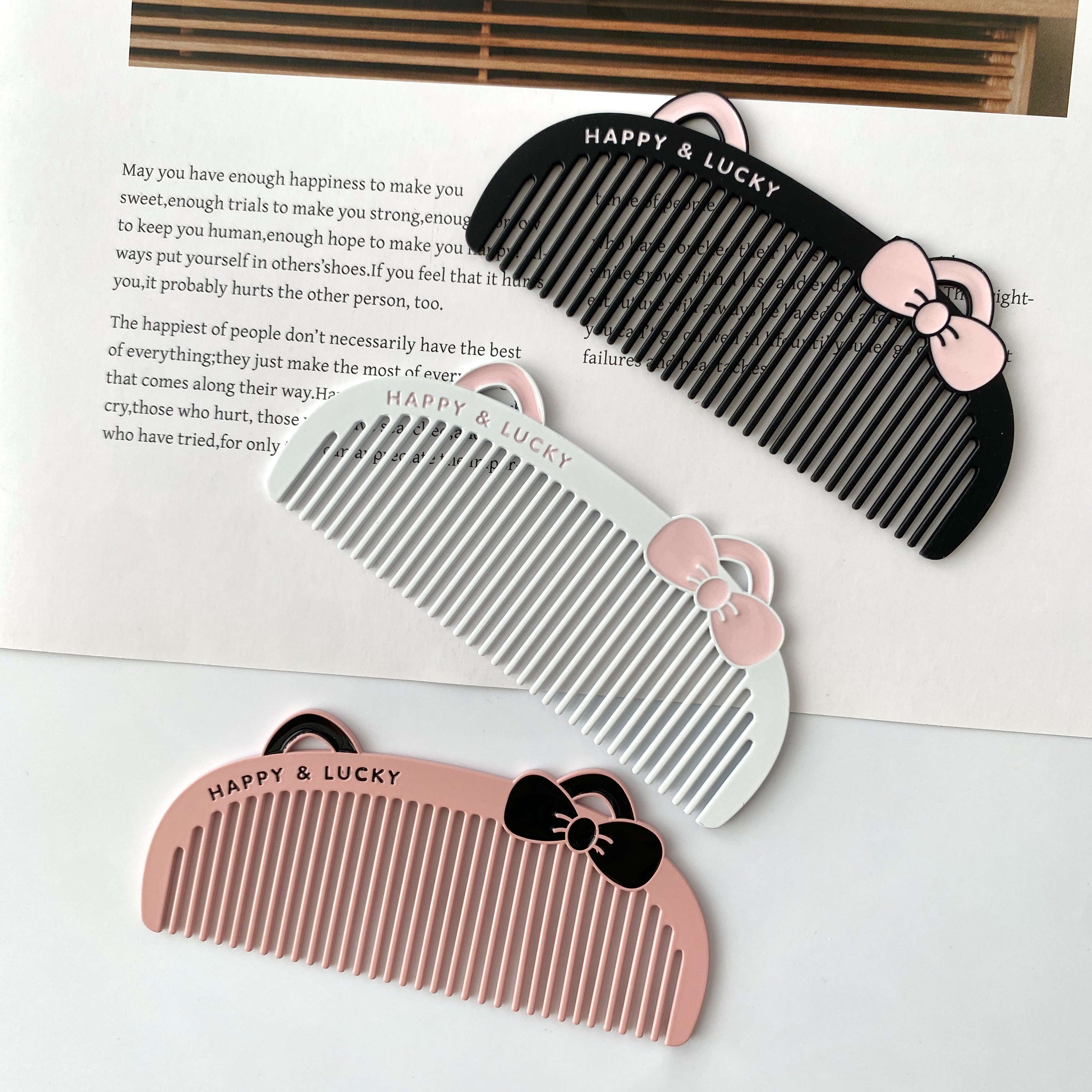 蝴蝶结梳便携卡通化妆梳刘海梳锌合金耐用儿童梳头防摔防静电梳子,家庭/个人清洁工具,梳子/化妆梳/按摩梳,淘宝优惠券,粉丝福利购,淘宝优惠卷