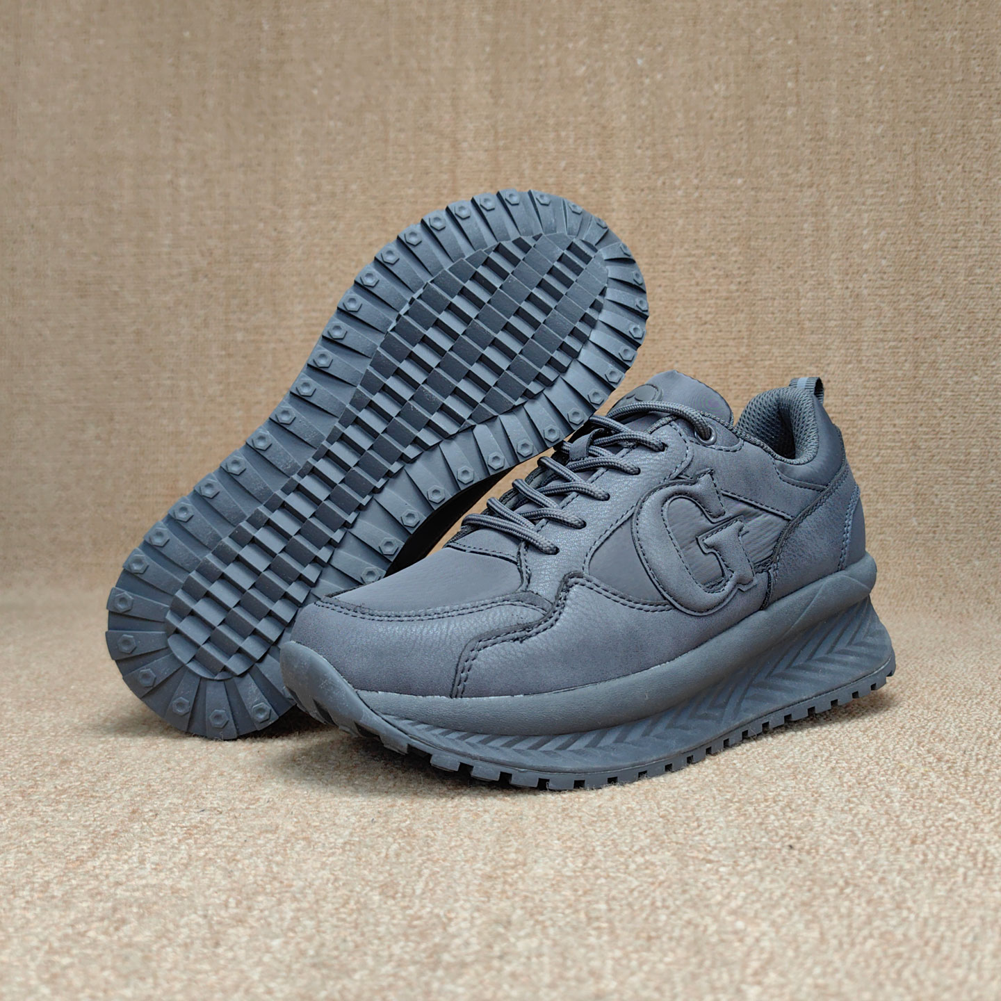 欧洲孤品38码女士增高5厘米 时尚休闲鞋防滑耐磨超纤皮防泼水运动