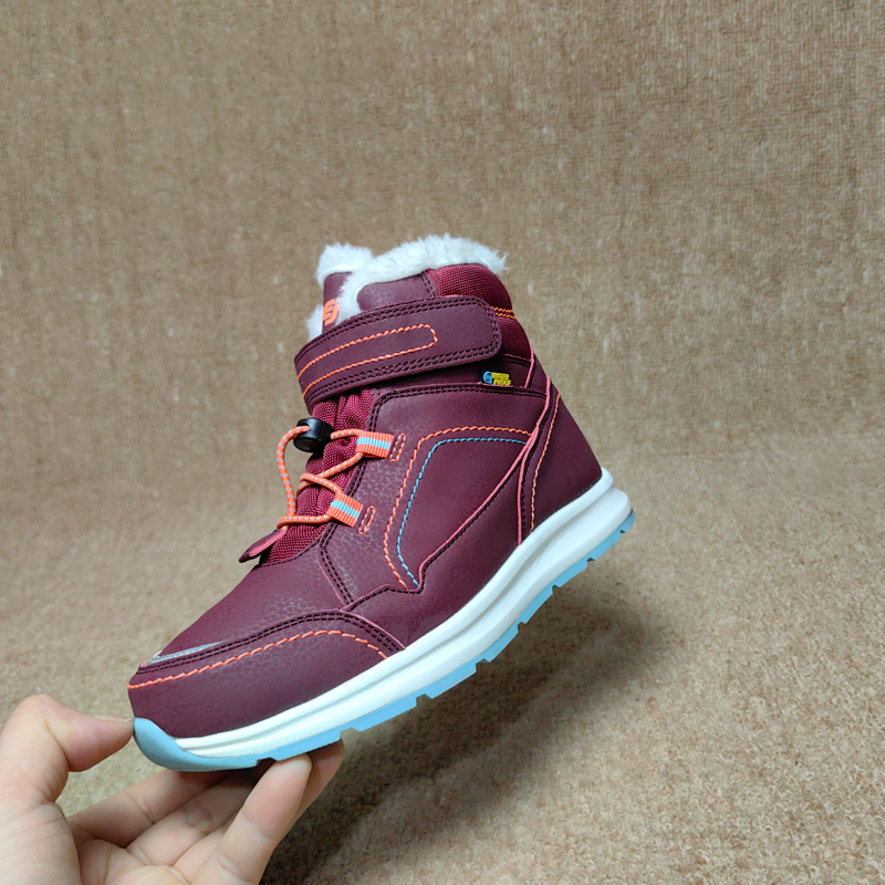 女童防水防滑雪地靴零下30度保暖