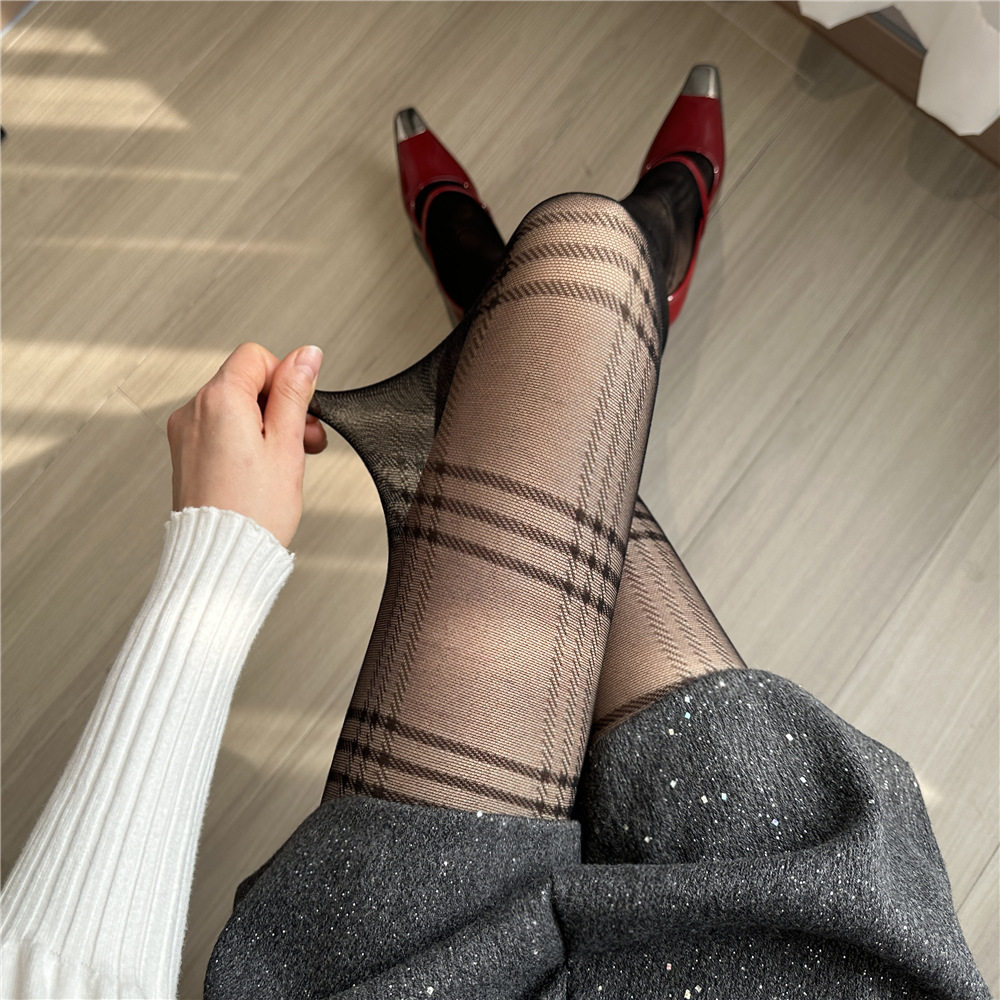 菱形格子黑丝袜ins风性感纯欲辣妹连裤袜女春夏季薄款透肉打底袜