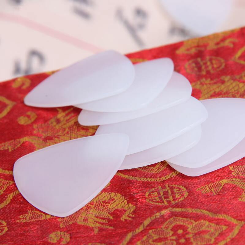 专业乐器配件大阮中阮小阮用柳琴吉他配件梵巢白色尼龙演奏级拨片