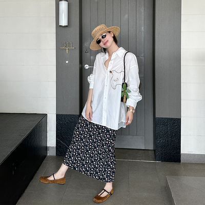 鸽子刺绣白衬衫碎花半身裙