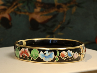 创汇期库存老货景泰蓝铃兰花手镯银蓝镯子，卡扣开口贵妃形状手镯