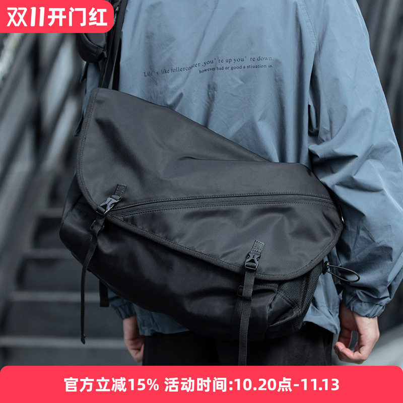 鹿森|街头潮男女款单肩斜挎包简约学生邮差包机能工装背包电脑包