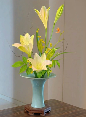 简约花瓶池坊生花日式立花