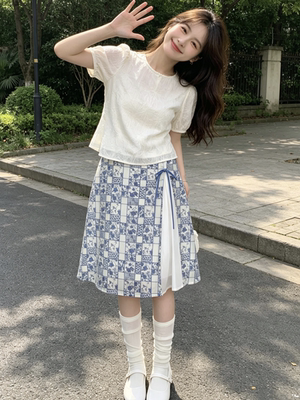 青花瓷格子半身裙女夏季新款设计感小众高腰显瘦a字短裙子