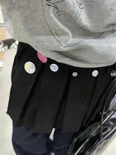 小众通勤潮 百褶竖条纹系带搭片短裙叠穿百搭屁帘一片式 现货 西装