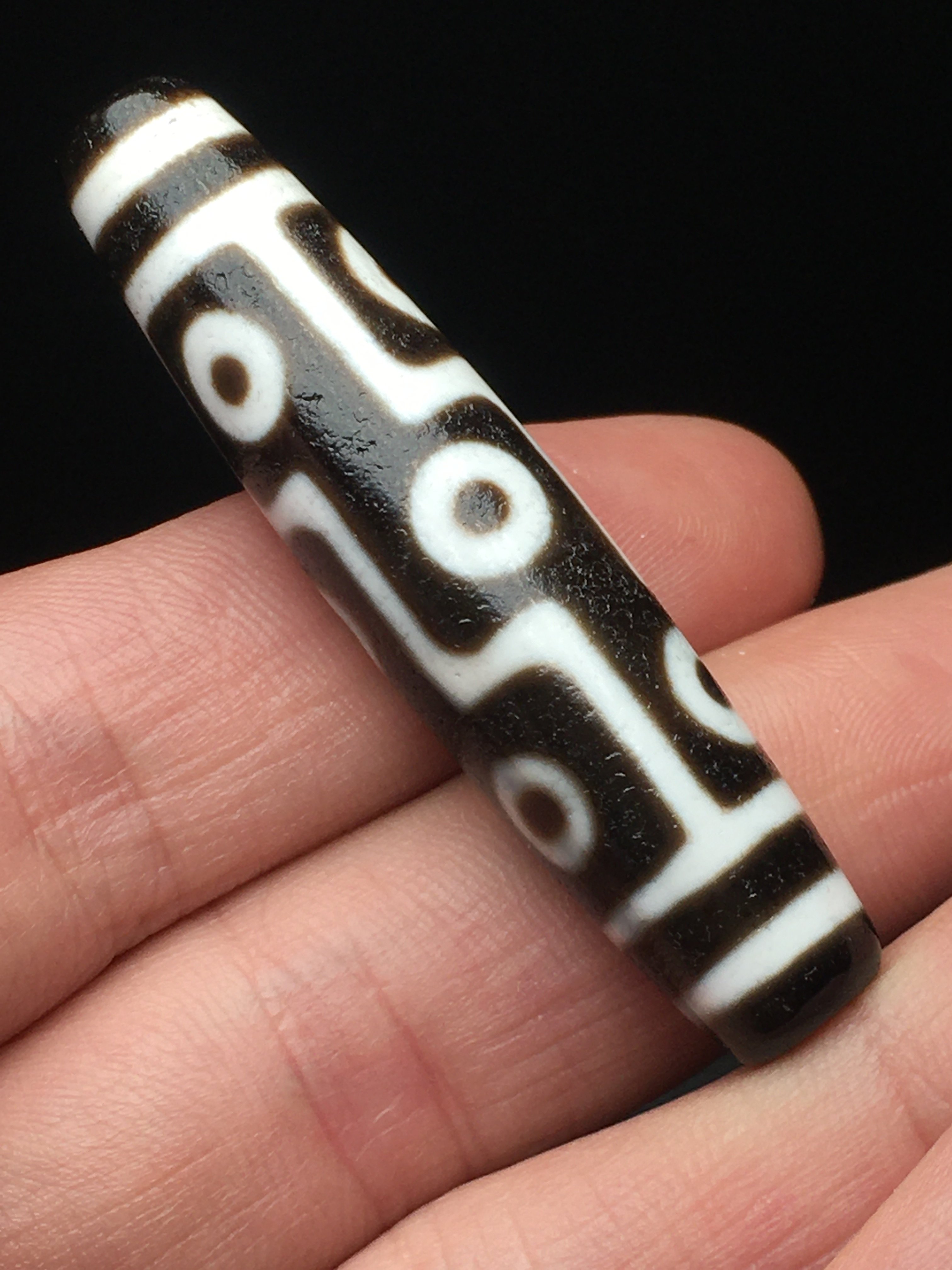 台湾工艺玛瑙天珠吊坠线条清晰皮壳厚实老气油润细腻精品九眼天珠