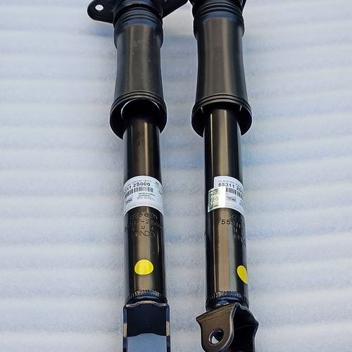 起亚智跑K5后减震器总成现代IX35名图索八后避震器后减顶胶总成