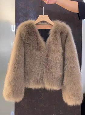 2025冬季短外套女仿狐狸毛皮草外套女气质加厚毛毛女短款轻奢风尚