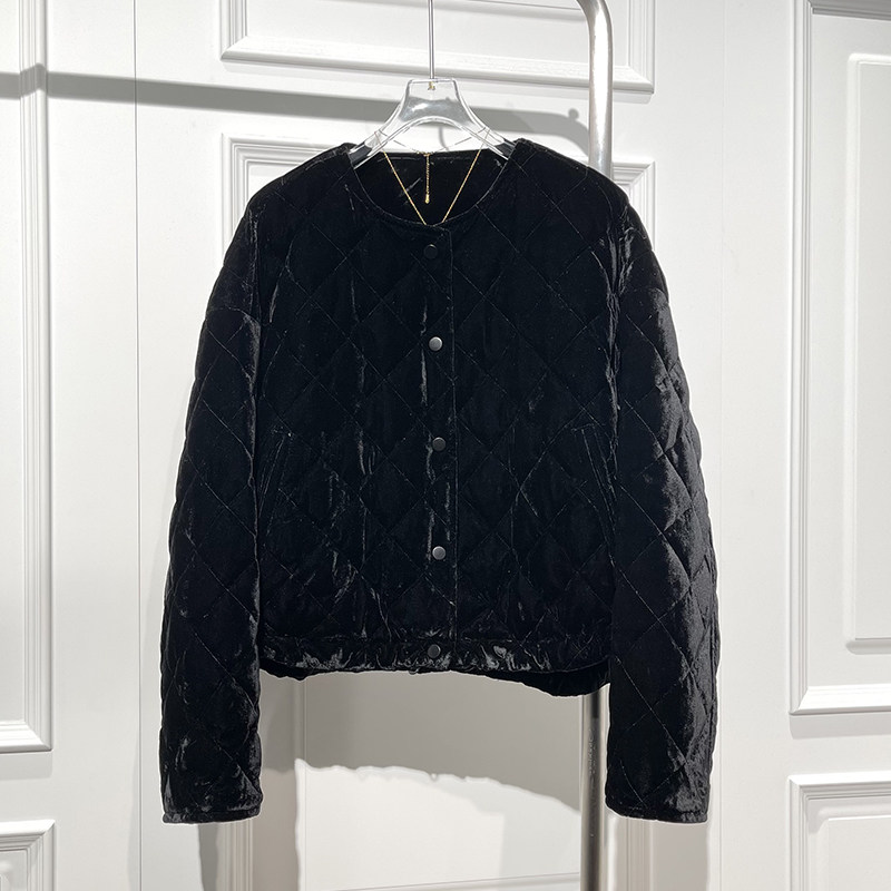 时尚气质丝绒圆领羽绒服外套潮搭