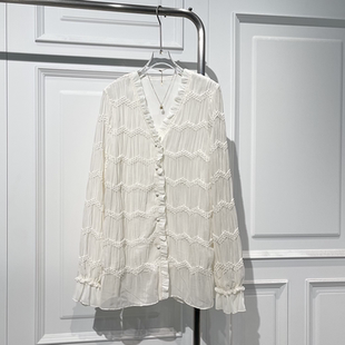 优雅气质宫廷风V领雪纺衬衫女冬季新款宽松显瘦舒适柔软打底上衣