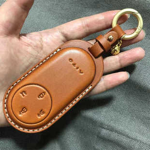 适用问界M9钥匙套真皮M8 AITO华为汽车遥控钥匙保护套包壳扣 M7M5