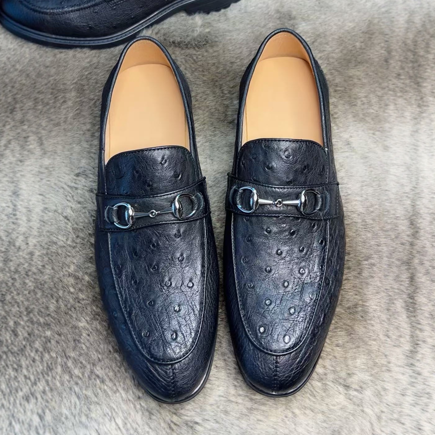 男鞋新款鸵鸟皮材质商务休闲百搭