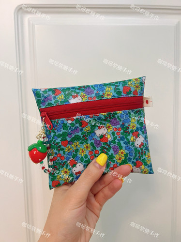 咖啡软糖手作 胖胖的草莓挂件 包挂件 请勿盗图 请勿抄袭