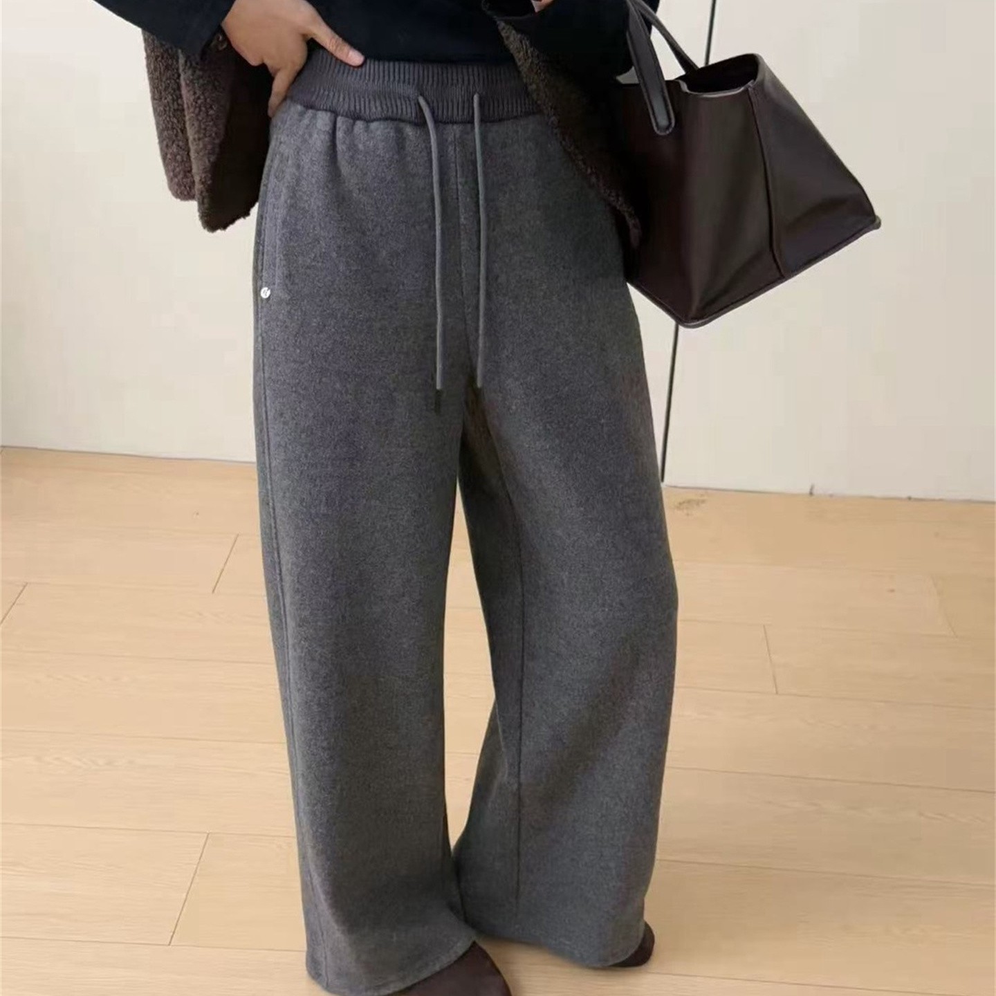 简约高腰直筒卫裤女灰色加厚显瘦