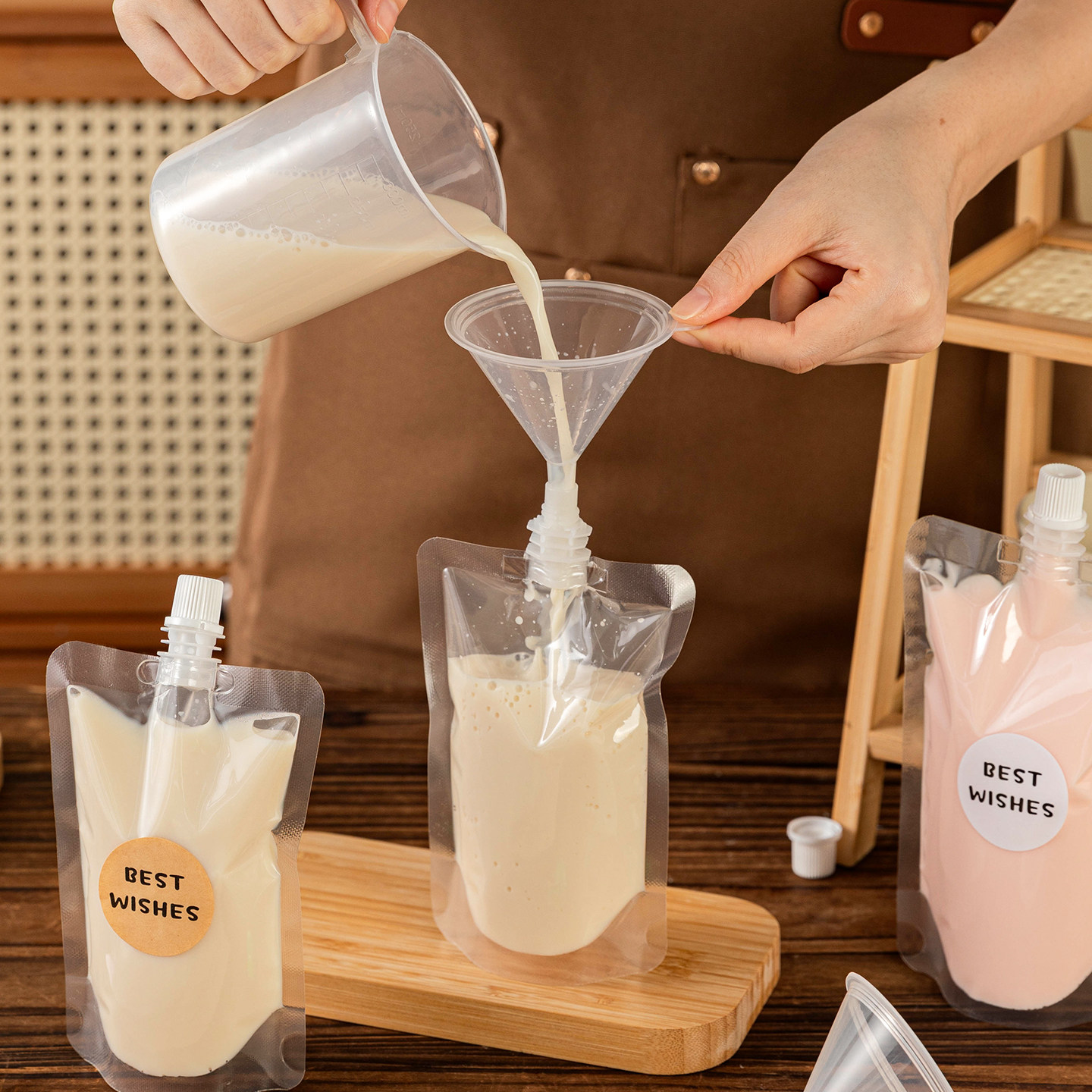 豆浆分装保鲜袋可加热咖啡液体包装一次性吸嘴袋食物品密封袋冰箱