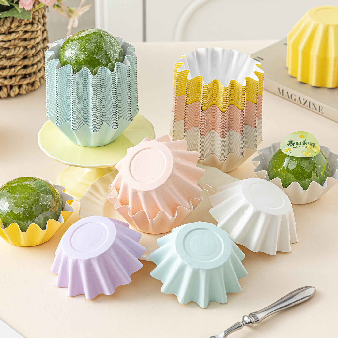 青团纸托雪媚娘硬底托一次性纸杯子蛋糕纸托食品级耐高温大号加厚