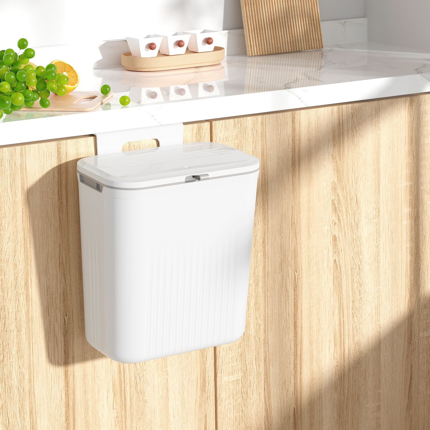 厨房橱柜免打孔挂壁滑盖垃圾桶家用卫生间大容量带盖悬挂式垃圾桶