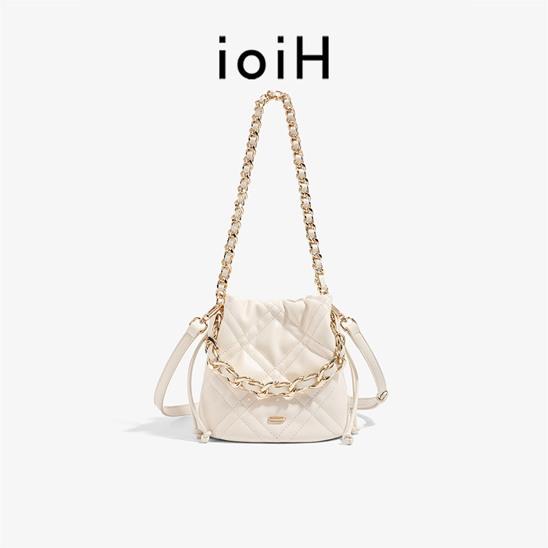 IOIH 高级感小众 精致白色菱格链条小水桶包手拎斜挎小包女式百搭