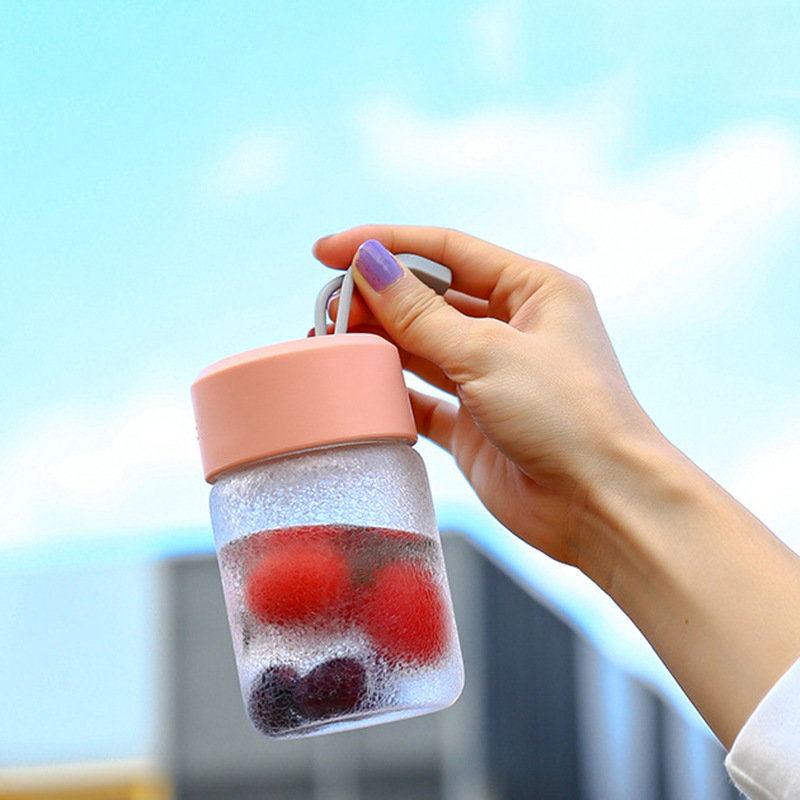 可伸缩硅胶迷你耐高温学生水杯子