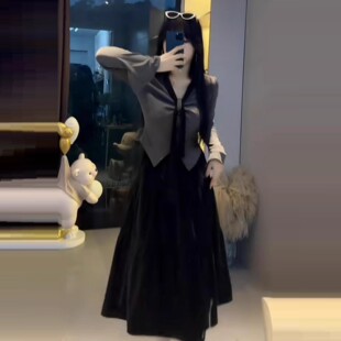 大码法式赫本风连衣裙女春秋胖mm显瘦收腰上衣+长款半身裙两件套