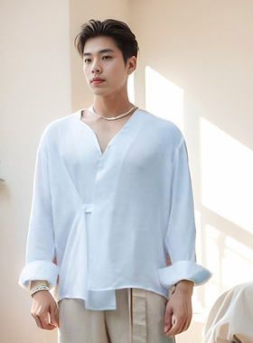 春秋款白色休闲宽松内搭长袖男士衬衣亚麻宽松V领衬衫设计风格