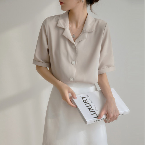 Simple suit collar white shirt women's 2022 spring and summer design chiffon shirt casual loose short sleeve jacket