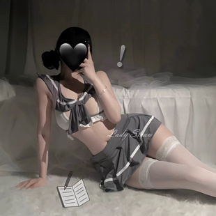 「初恋学院」性感深V镂空学妹纯欲百褶裙学院风分体露腰制服睡裙