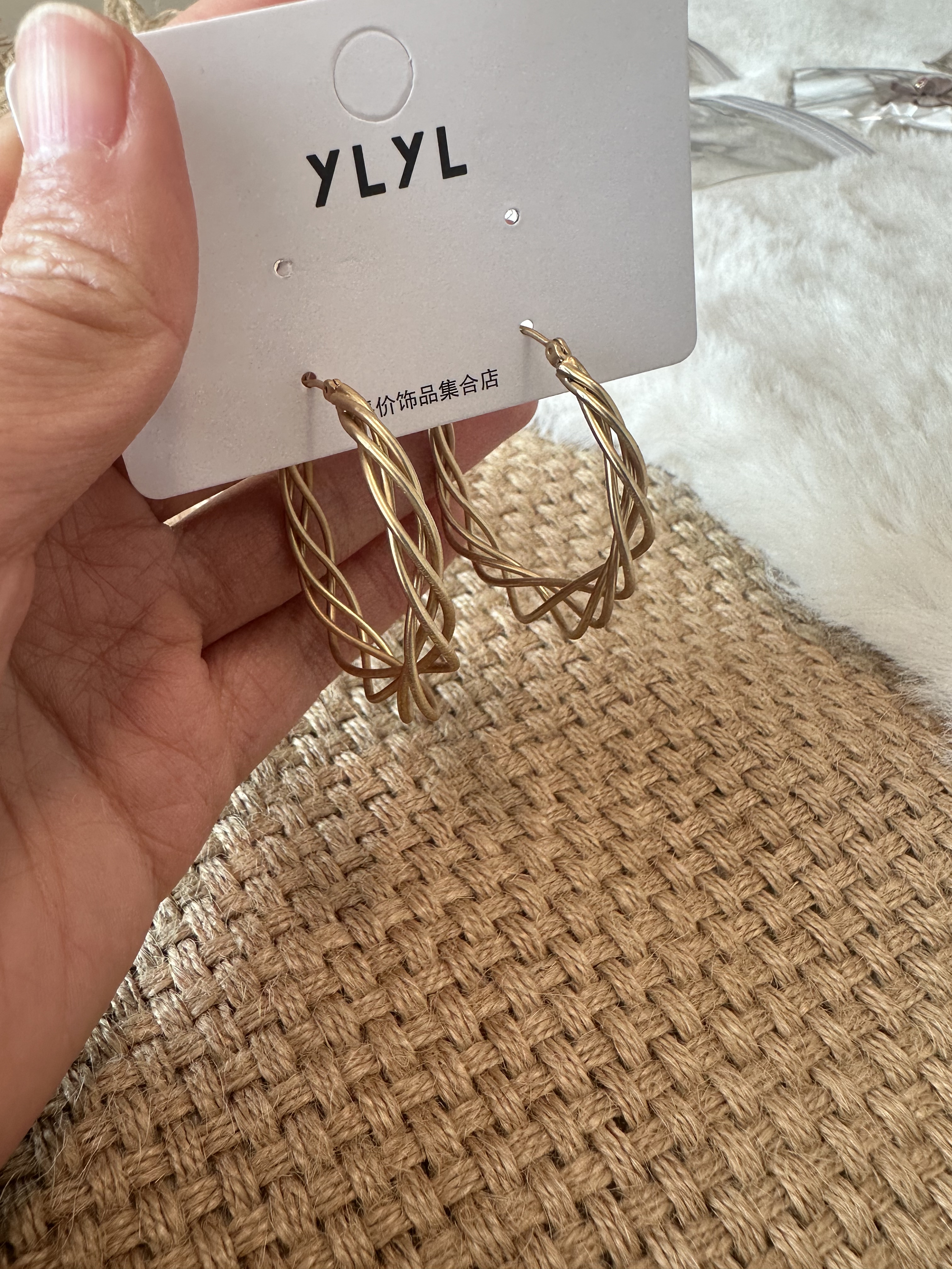 金色编织大耳圈 轻奢高级感耳环 通勤百搭显脸小耳饰 最后一对咯