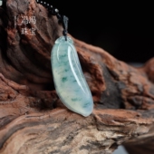 冯冯珠宝天然冰种起胶绿飘花翡翠福瓜吊坠饱满水润挂件缅料厚装