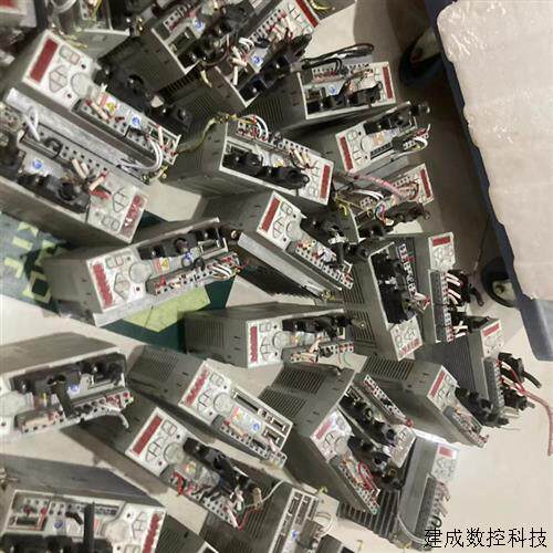 议价AB罗克韦尔驱动器拆机件100W200W400W都有货2003-CSD3-01BX2A