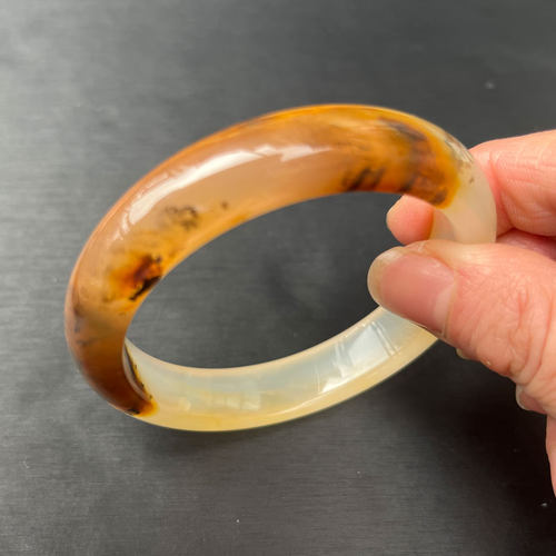 云南纯天然黄龙玉手镯内径56料子干净水润带草花有特色上手显手白