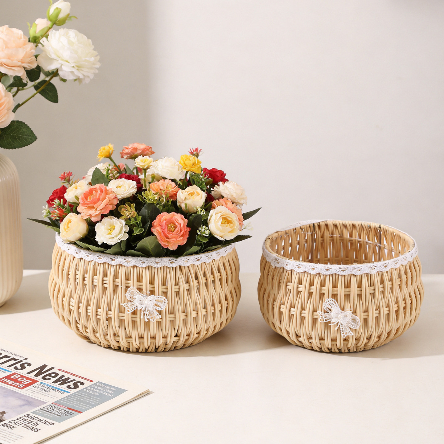 手工编织藤编花篮仿真花田园蝴蝶标蕾丝边玫瑰花盆栽家居装饰摆件