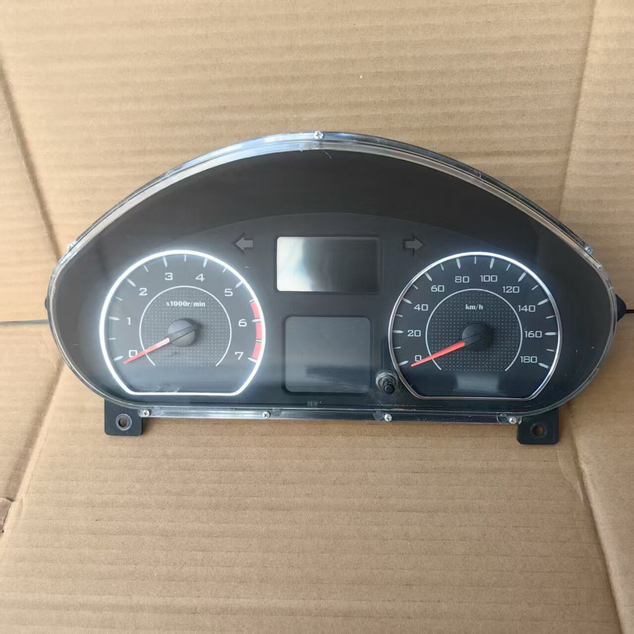 适用于五菱荣光V组合仪表老款荣光V水温表里程表 码表 仪表盘总成