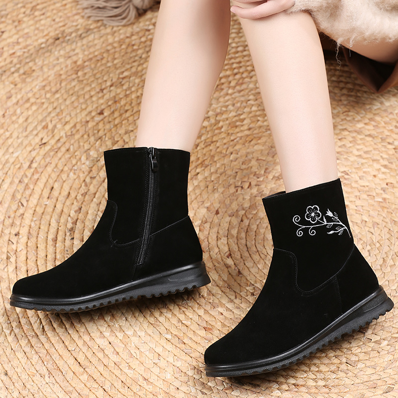 真皮绣花磨砂雪地靴女