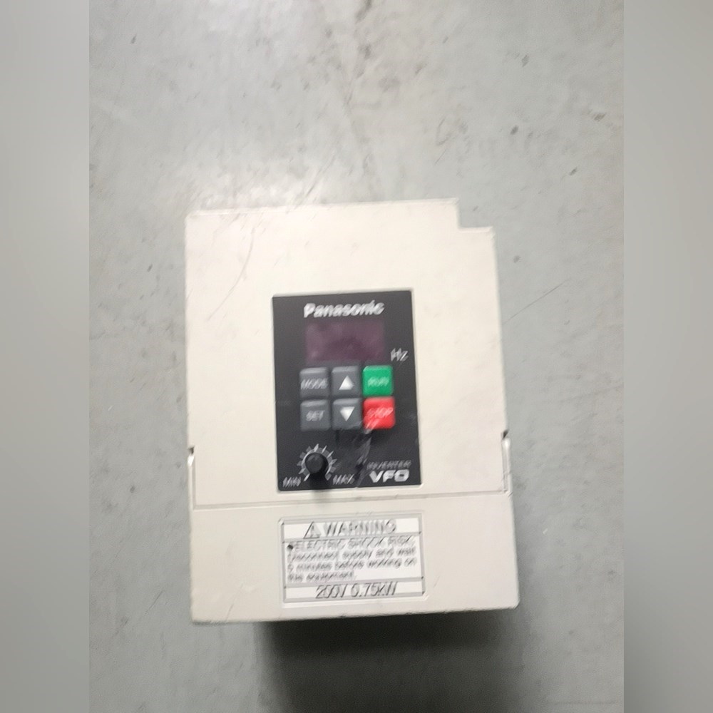 变频器 BFV00072GK 0.75KW 22 议价