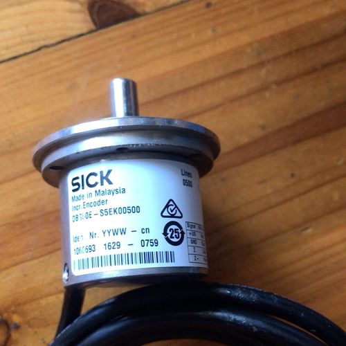 旋转编码器 1060693 DBS50E-S5EK00500 议价