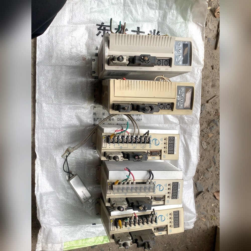 东元驱动器TSTA20C有二台TSDA-20B有一台2 议价