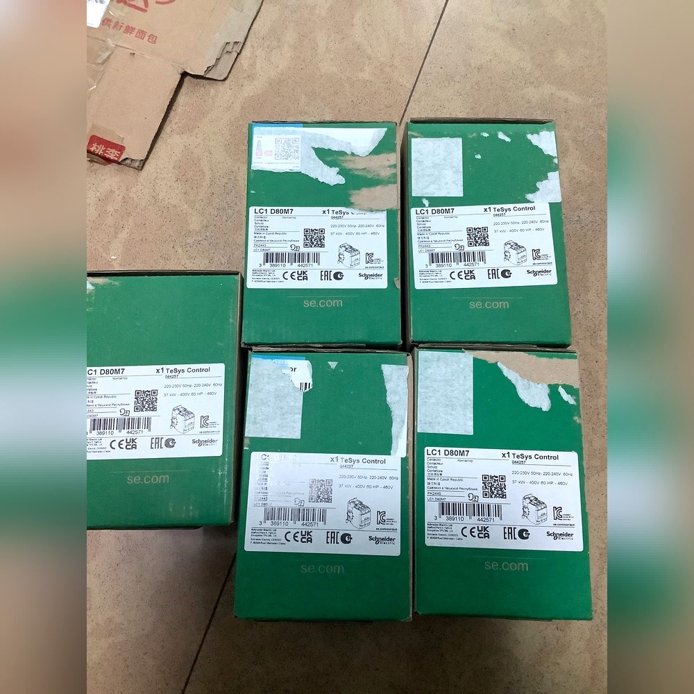 进口施耐德接触器LC1D80M7 220V 原装 数 议价
