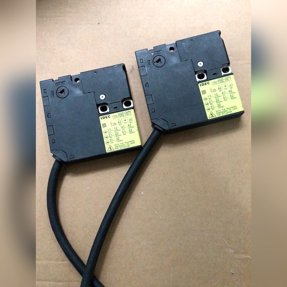 原装进口和泉IDEC小型电磁安全开关HS6E-VM7Y 标价 议价