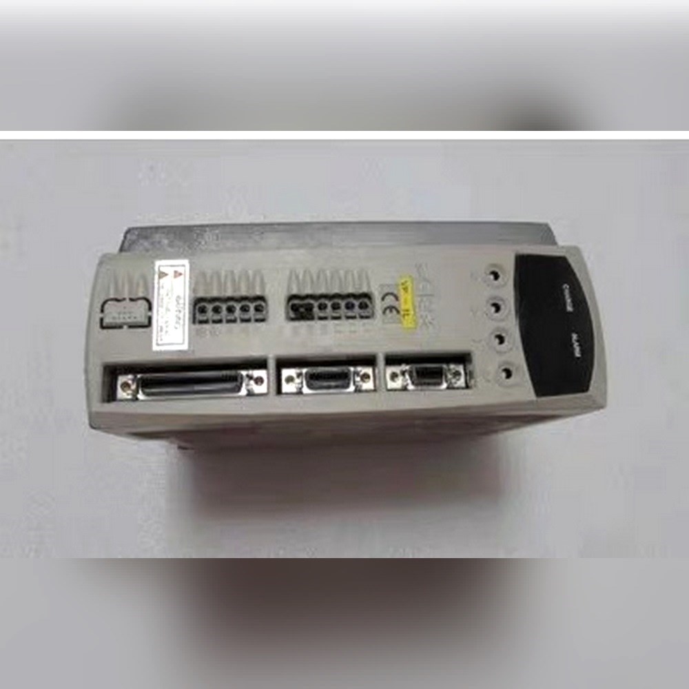 伺服驱动器 [ APD-VP04W ] 有2台一台重量1·4 议价